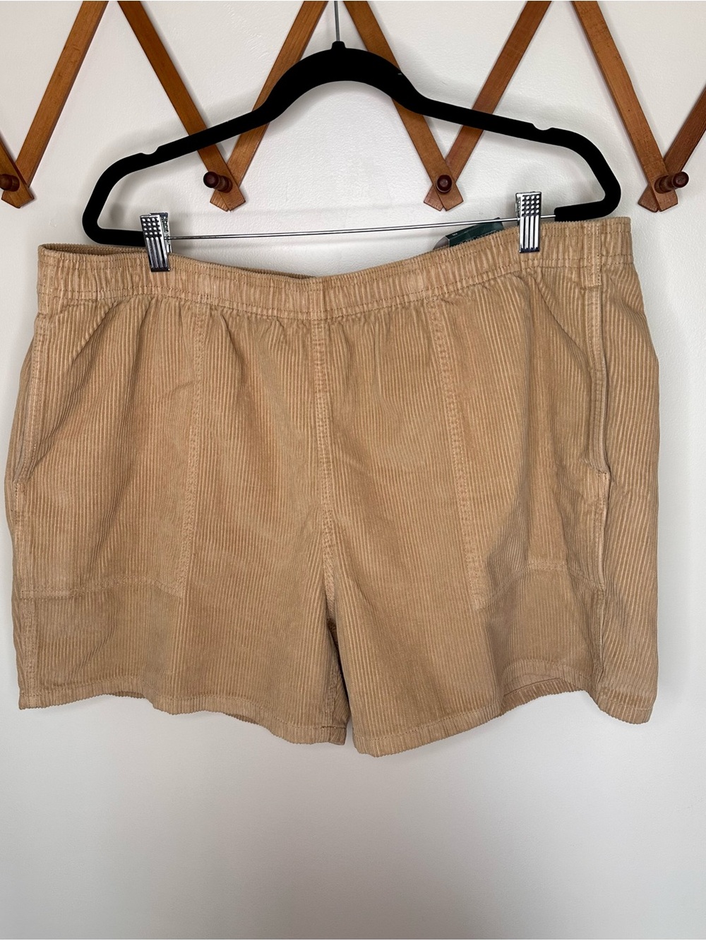 NWT Alpine Design Tan Corduroy Shorts Size XXL